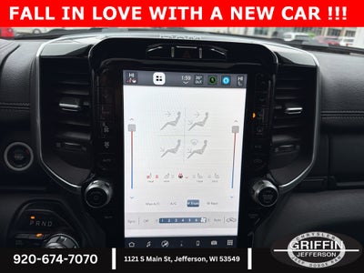 2022 RAM 1500 Laramie HEMI 5.7L V8 !!!