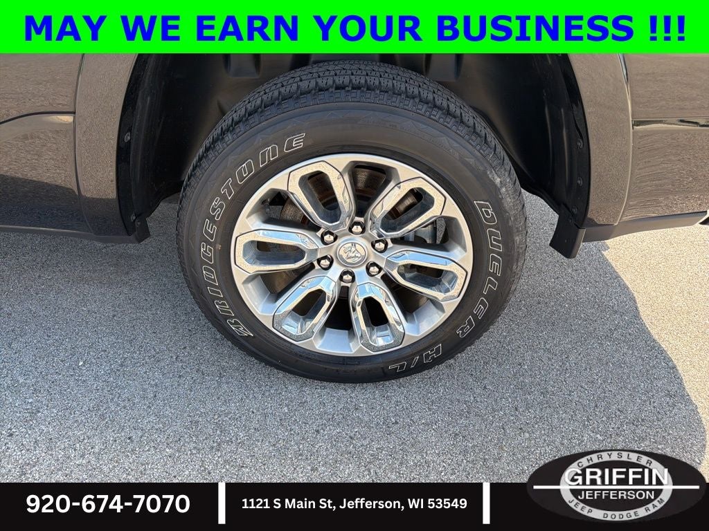 2022 RAM 1500 Laramie 4WD HEMI !!!