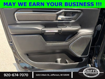 2022 RAM 1500 Laramie 4WD HEMI !!!