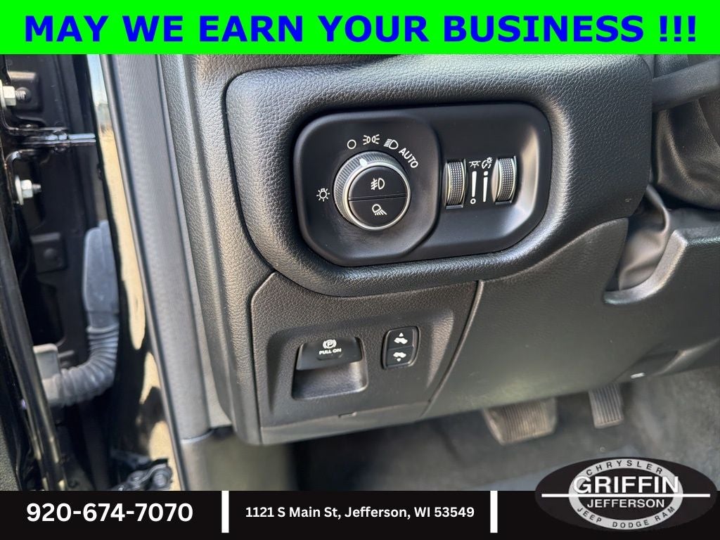 2022 RAM 1500 Laramie 4WD HEMI !!!
