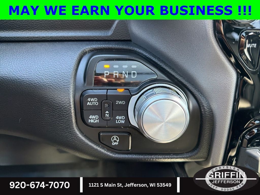 2022 RAM 1500 Laramie 4WD HEMI !!!