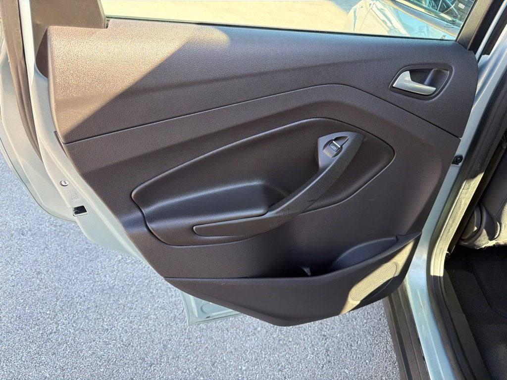 2013 Ford C-Max Hybrid SE Near Madison WI