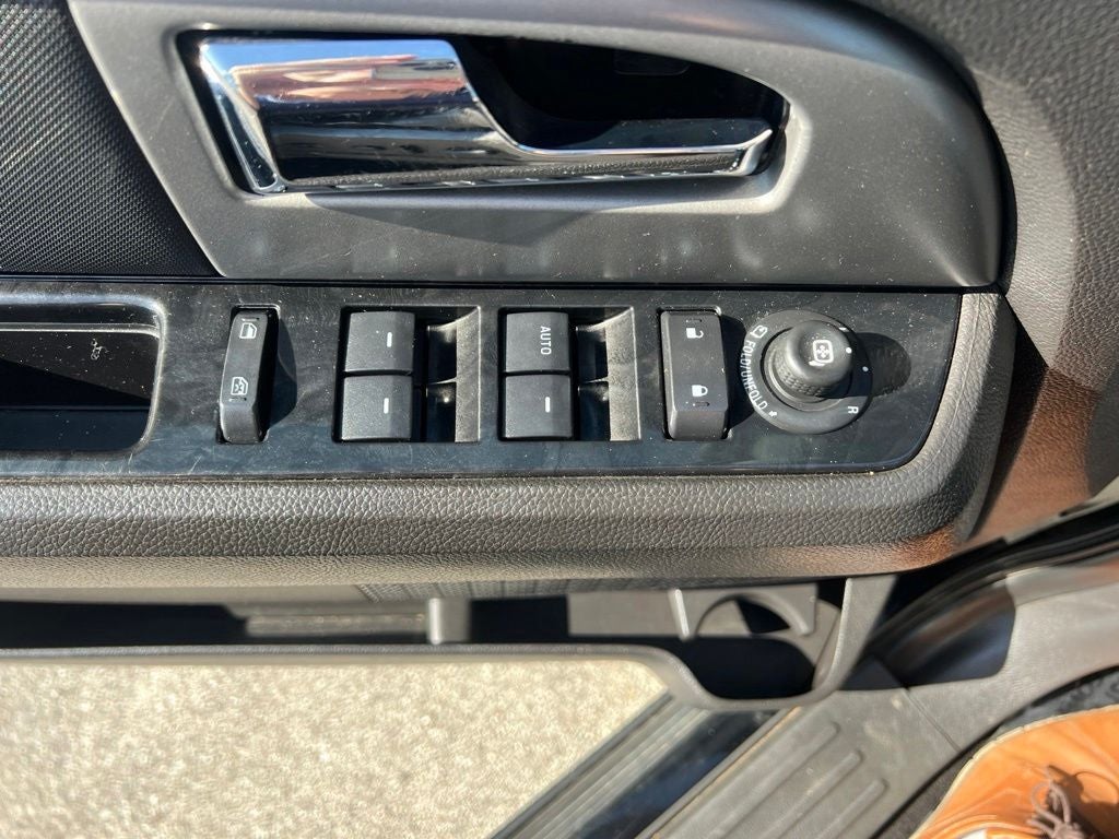 2012 Ford Expedition Limited 4WD Near Madison WI