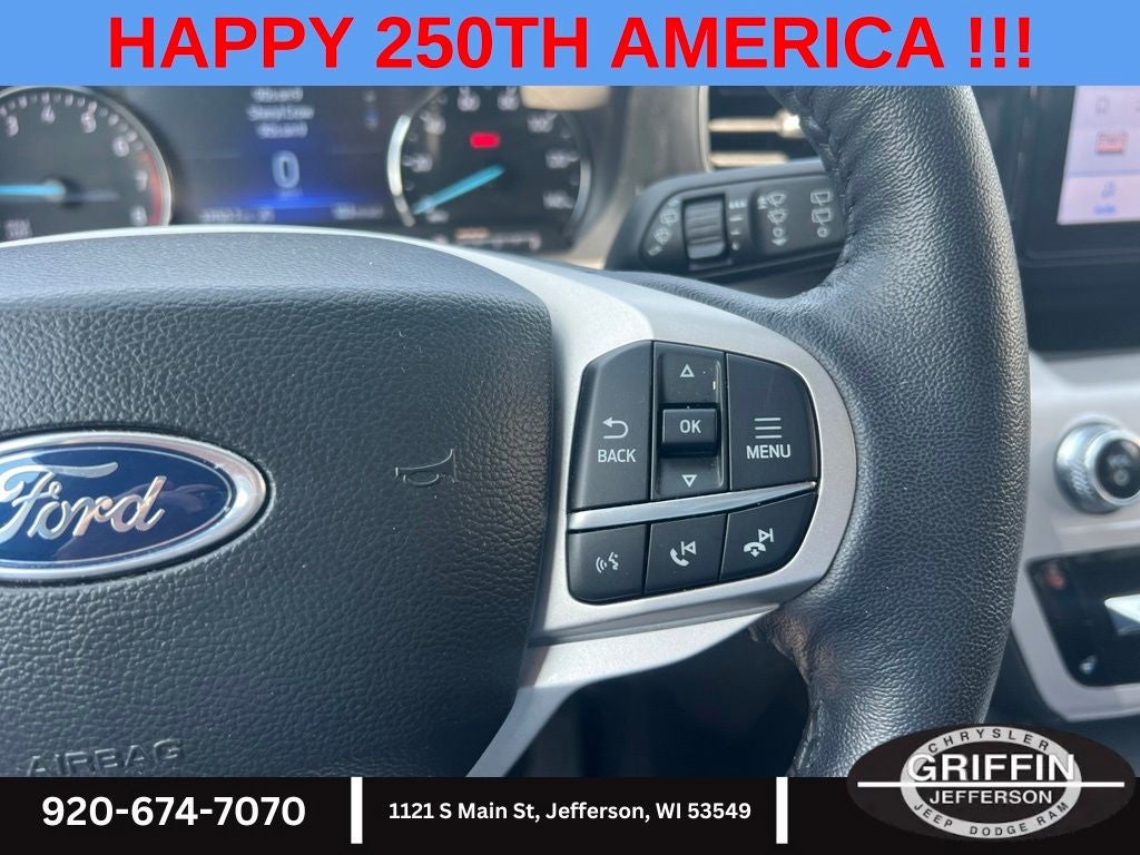 2023 Ford Explorer XLT 4WD !!!