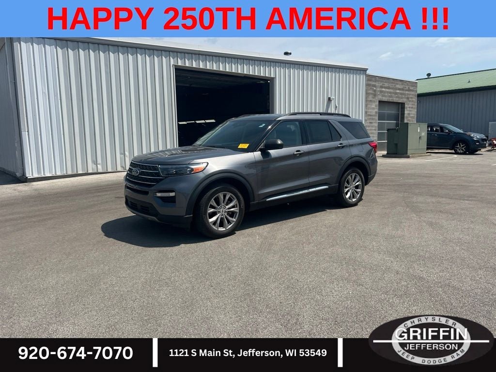 2023 Ford Explorer XLT 4WD !!!