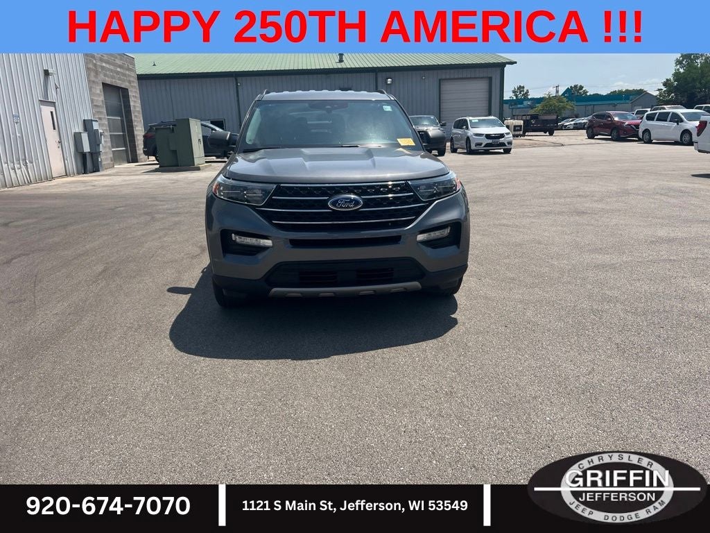 2023 Ford Explorer XLT 4WD !!!