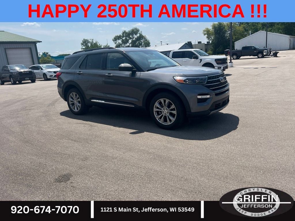 2023 Ford Explorer XLT 4WD !!!
