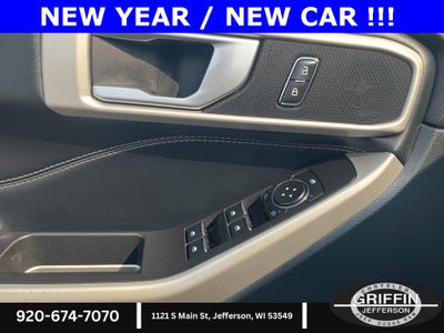 2023 Ford Explorer XLT 4WD!!!