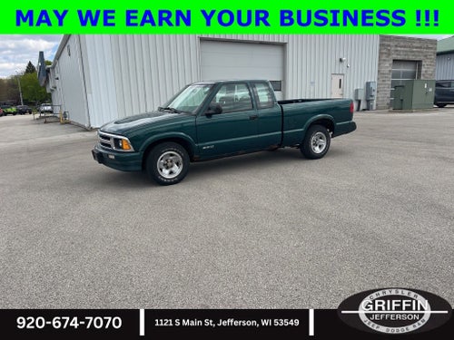 1996 Chevrolet S-10 LS 5 Speed !!!