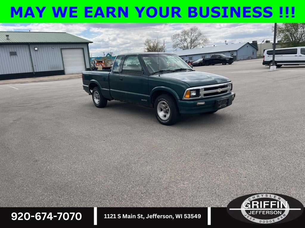 1996 Chevrolet S-10 LS 5 Speed !!!