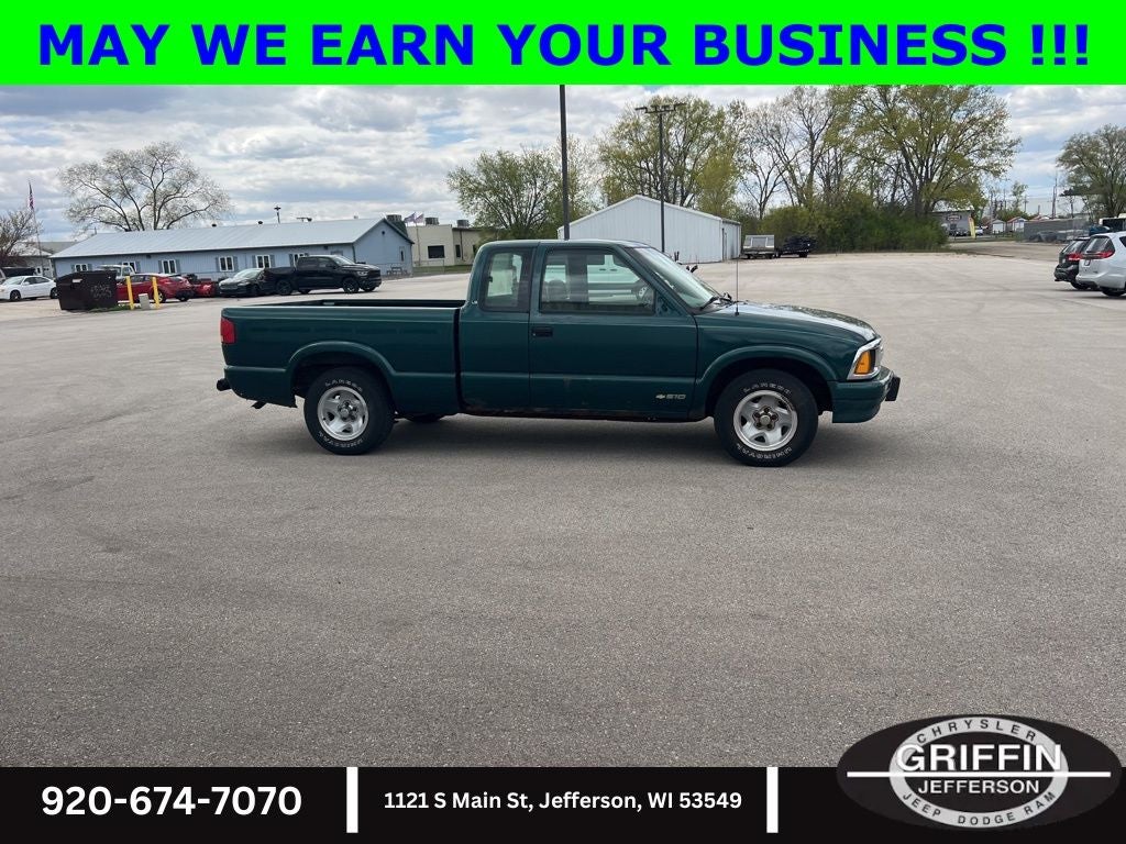 1996 Chevrolet S-10 LS 5 Speed !!!