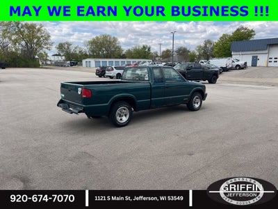 1996 Chevrolet S-10 LS 5 Speed !!!