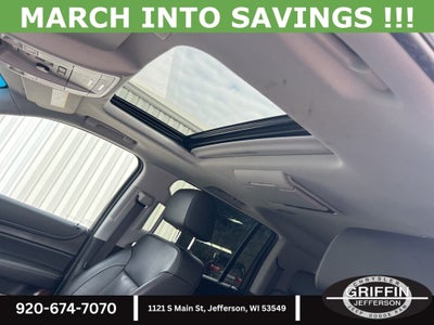 2019 GMC Yukon XL SLT V8 4X4 !!!