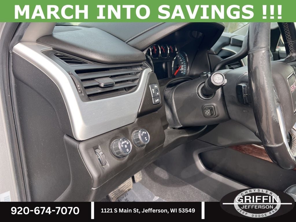 2019 GMC Yukon XL SLT V8 4X4 !!!