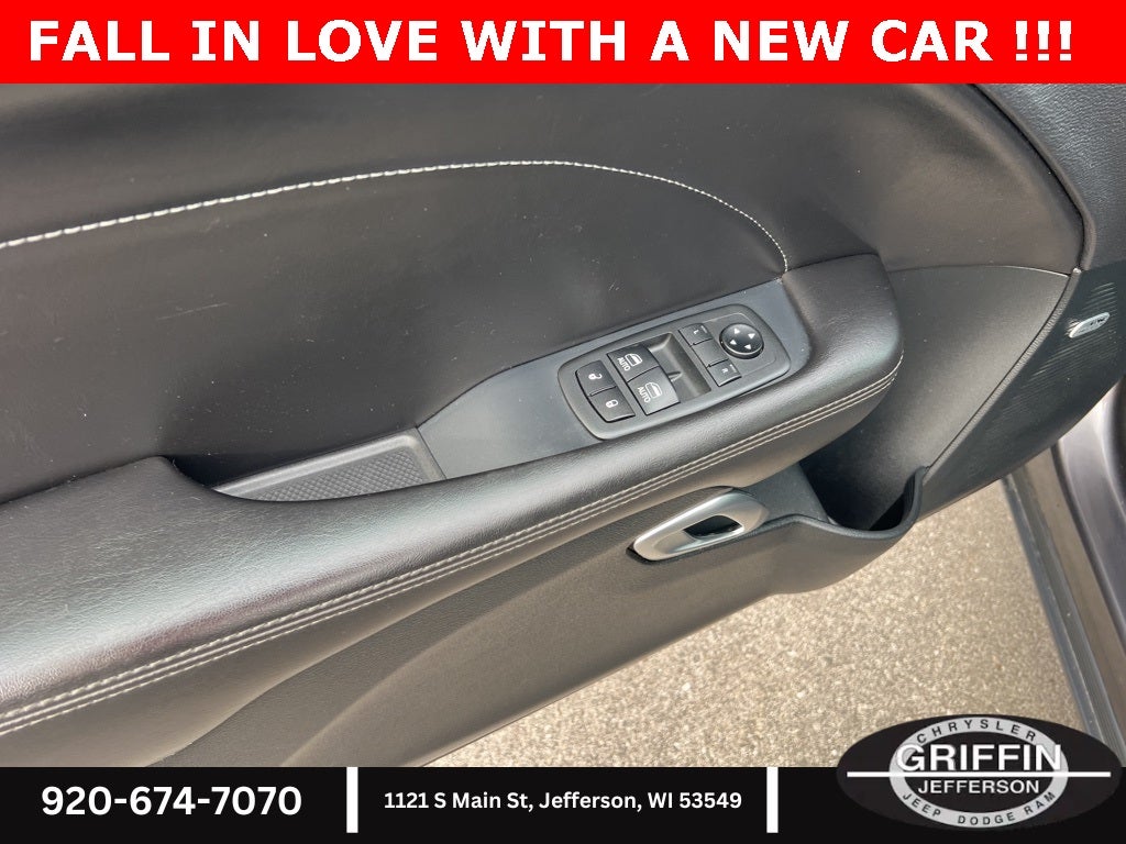 2018 Dodge Challenger SXT PLUS BLACKTOP