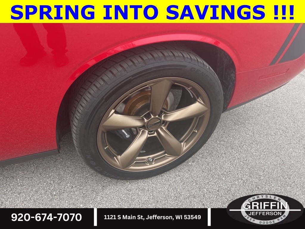 2016 Dodge Challenger R/T Scat Pack 6.4L V8 !!!