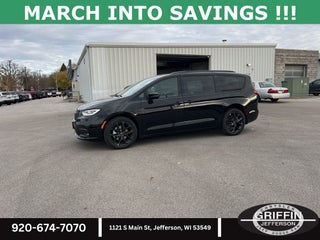 2026 Chrysler Pacifica Select S APPEARANCE PACKAGE !!!