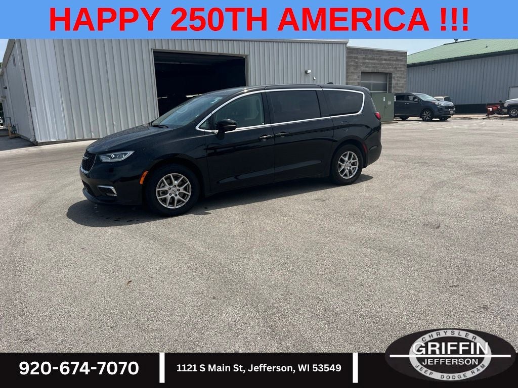 2024 Chrysler Pacifica Touring L V6 !!!