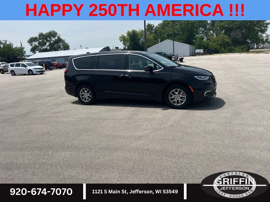 2024 Chrysler Pacifica Touring L V6 !!!