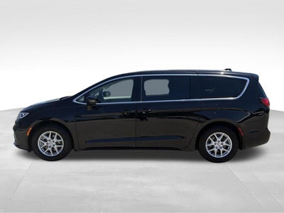 2024 Chrysler Pacifica Touring L Near Madison WI