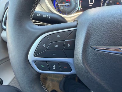 2024 Chrysler Pacifica Touring L Near Madison WI
