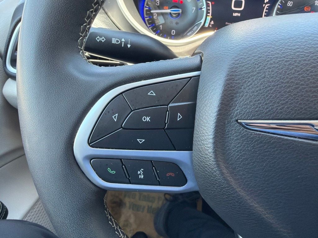 2024 Chrysler Pacifica Touring L Near Madison WI