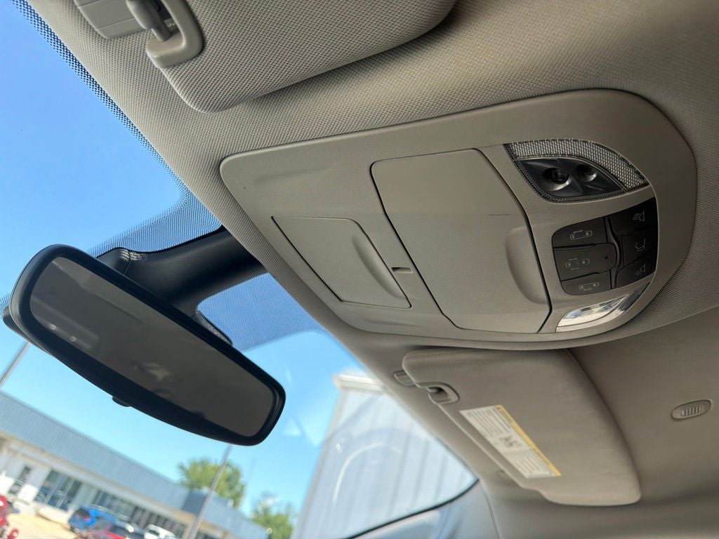 2024 Chrysler Pacifica Touring L Near Madison WI