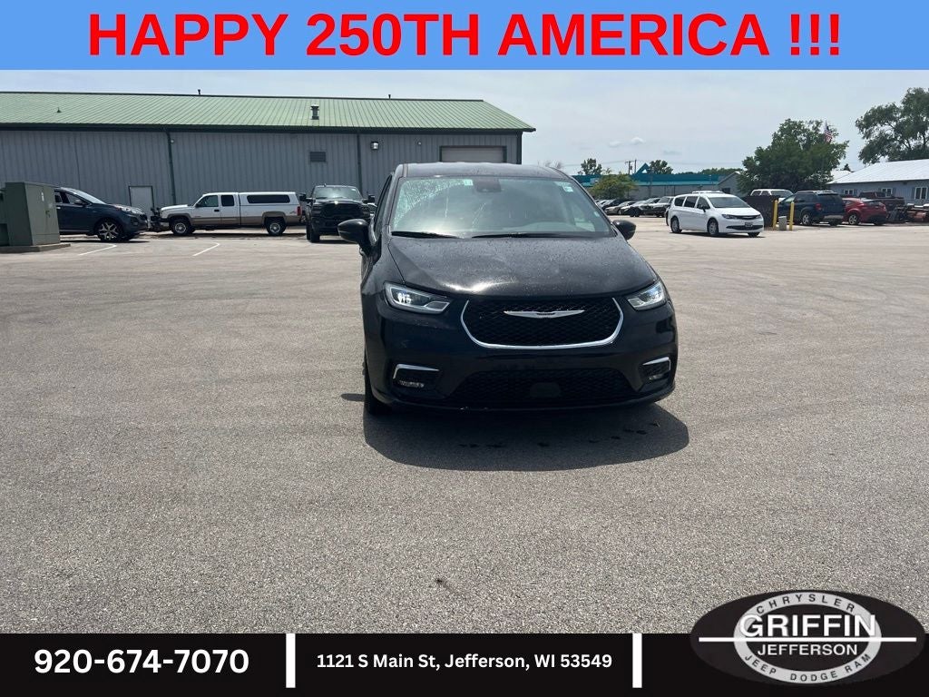 2024 Chrysler Pacifica Touring L V6 !!!