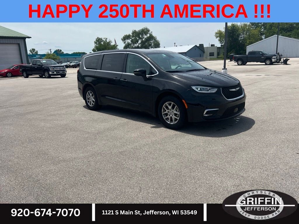 2024 Chrysler Pacifica Touring L V6 !!!