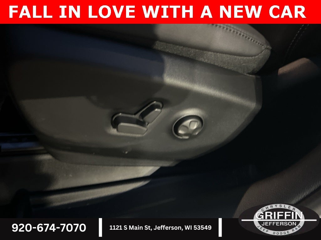 2026 Chrysler Pacifica Select SUNROOF !!!