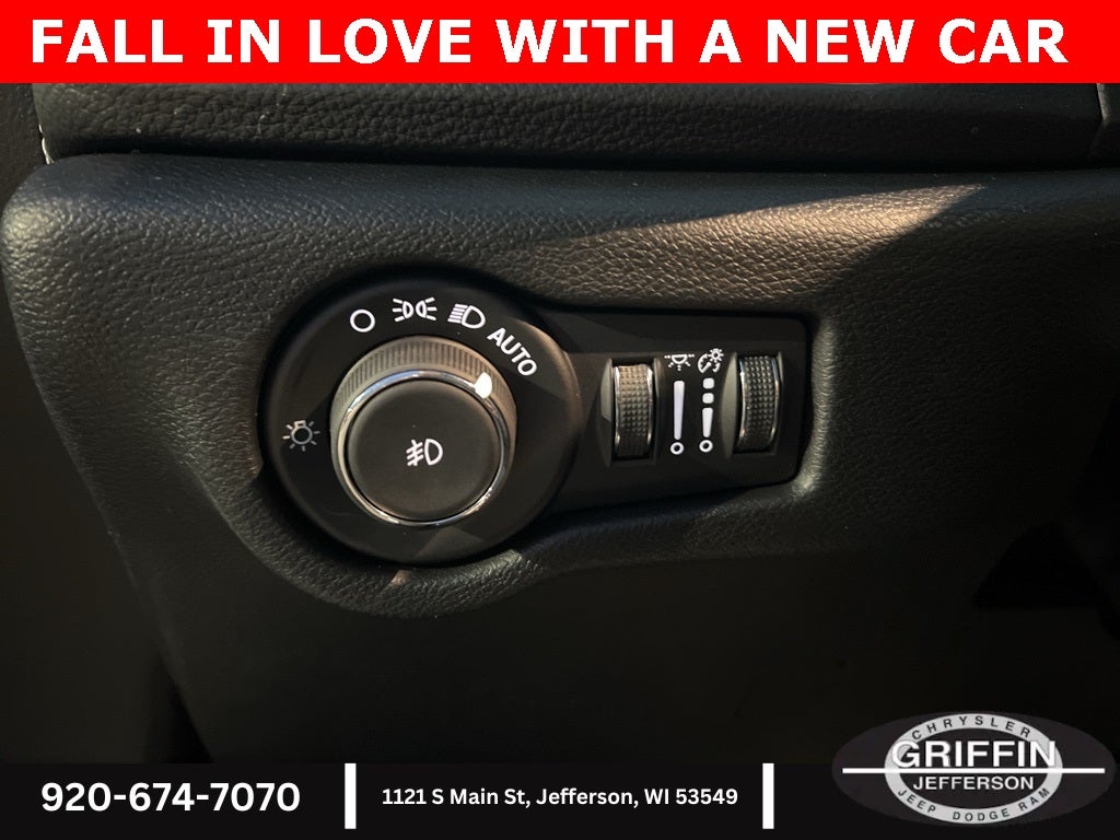 2026 Chrysler Pacifica Select SUNROOF !!!