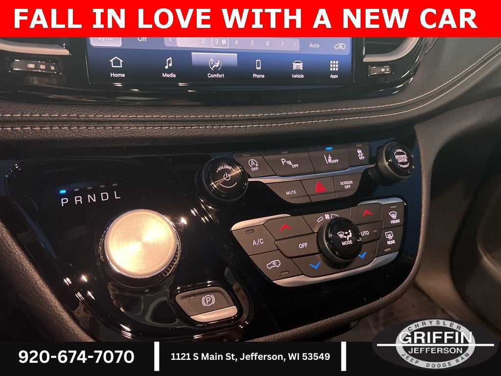 2026 Chrysler Pacifica Select SUNROOF !!!