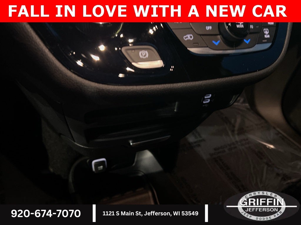 2026 Chrysler Pacifica Select SUNROOF !!!