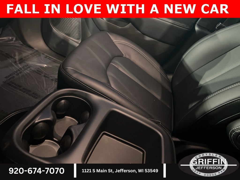 2026 Chrysler Pacifica Select SUNROOF !!!