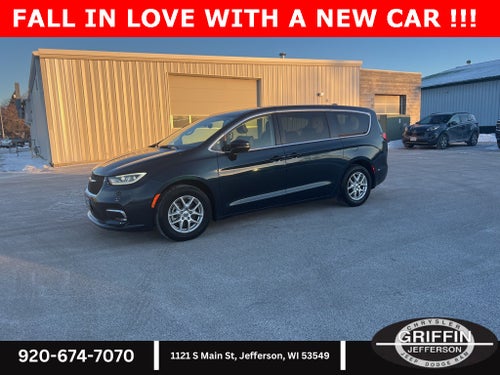 2023 Chrysler Pacifica Touring L