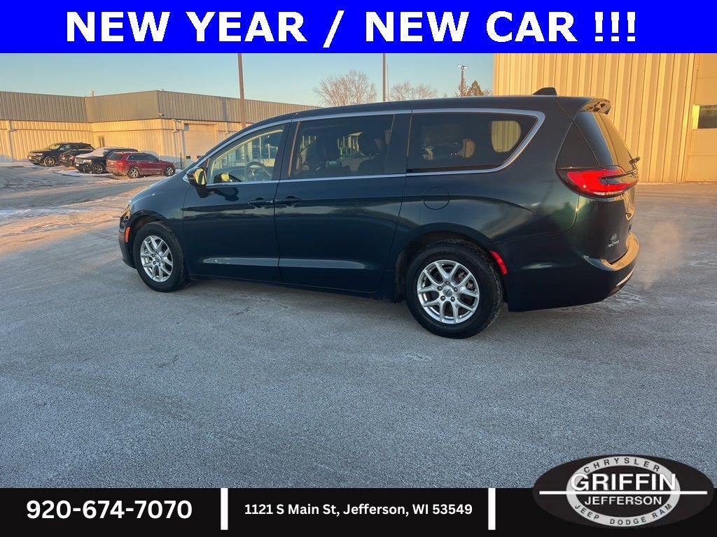 2023 Chrysler Pacifica Touring L