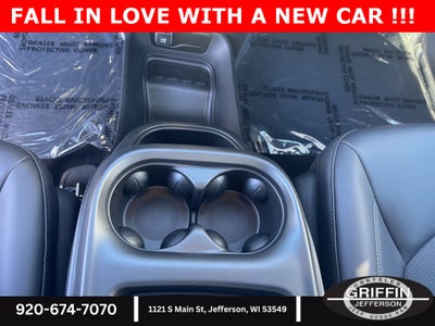 2025 Chrysler Pacifica Select 3.6L V6 !!!