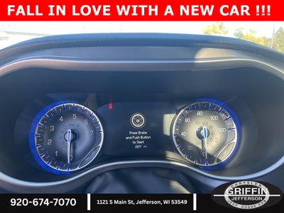 2025 Chrysler Pacifica Select 3.6L V6 !!!