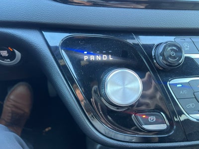 2025 Chrysler Pacifica Select Near Madison WI