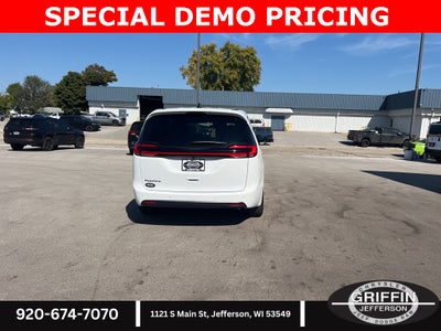 2026 Chrysler Pacifica Select 100th Anniversary Edition !!!