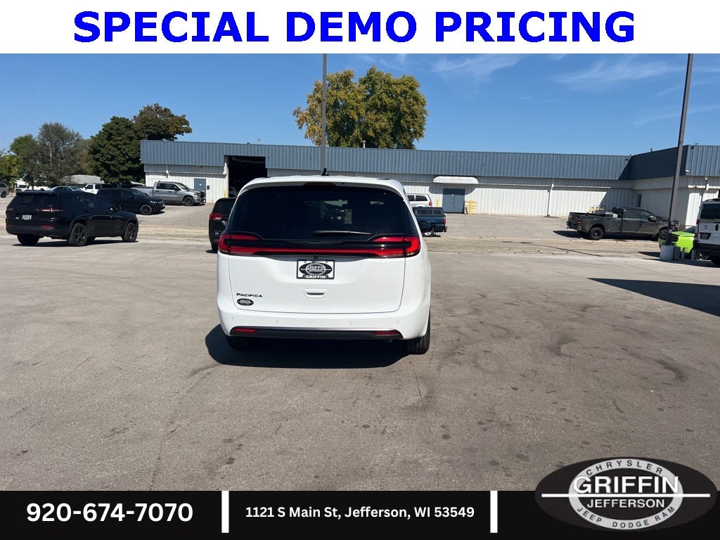 2026 Chrysler Pacifica Select 100th Anniversary Edition !!!