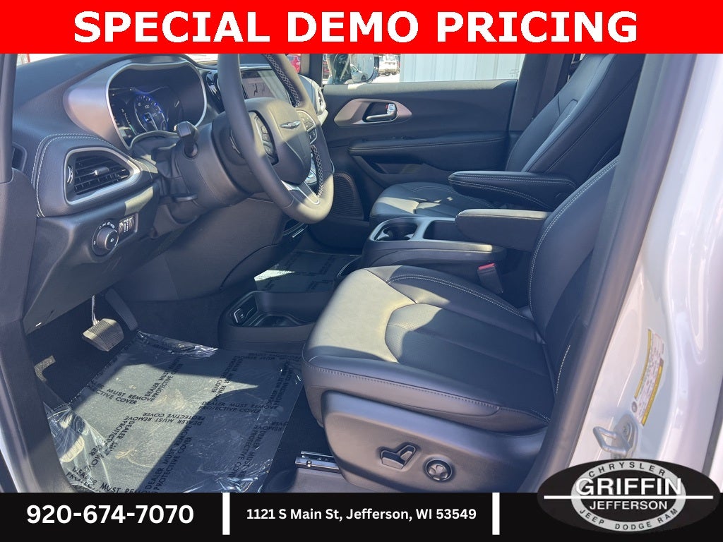 2026 Chrysler Pacifica Select 100th Anniversary Edition !!!