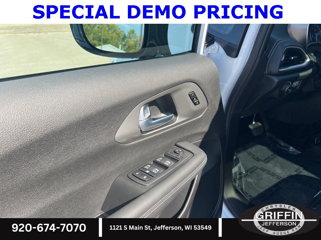 2026 Chrysler Pacifica Select 100th Anniversary Edition !!!