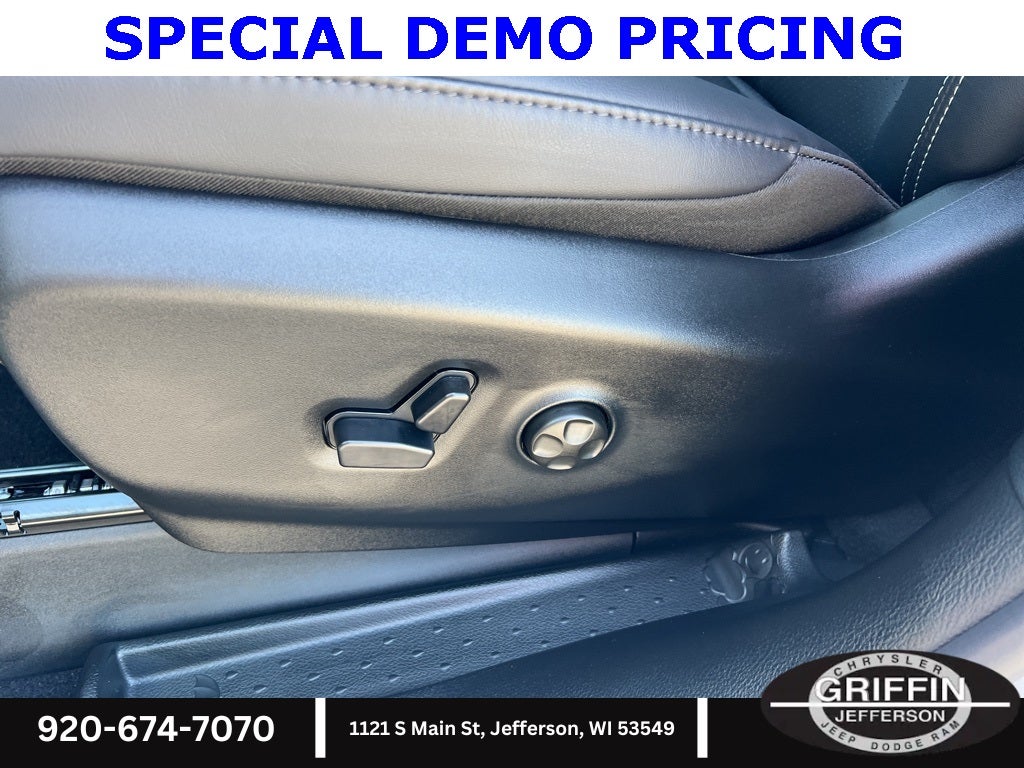 2026 Chrysler Pacifica Select 100th Anniversary Edition !!!