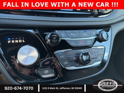 2026 Chrysler Pacifica Select SAFETY SPHERE !!!