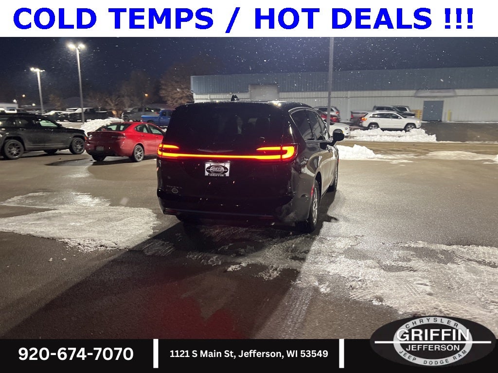 2026 Chrysler Pacifica Select SUNROOF !!!