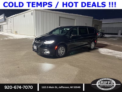 2026 Chrysler Pacifica Select SUNROOF !!!