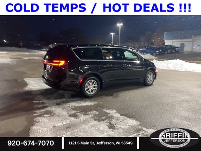 2026 Chrysler Pacifica Select SUNROOF !!!