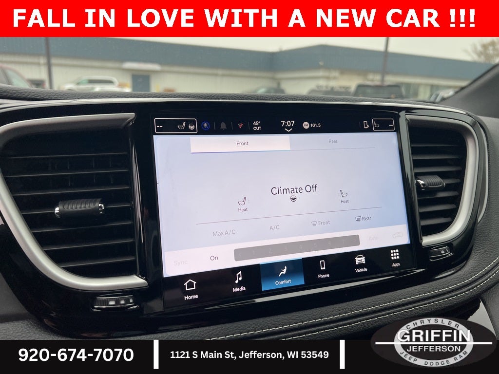 2026 Chrysler Pacifica Select