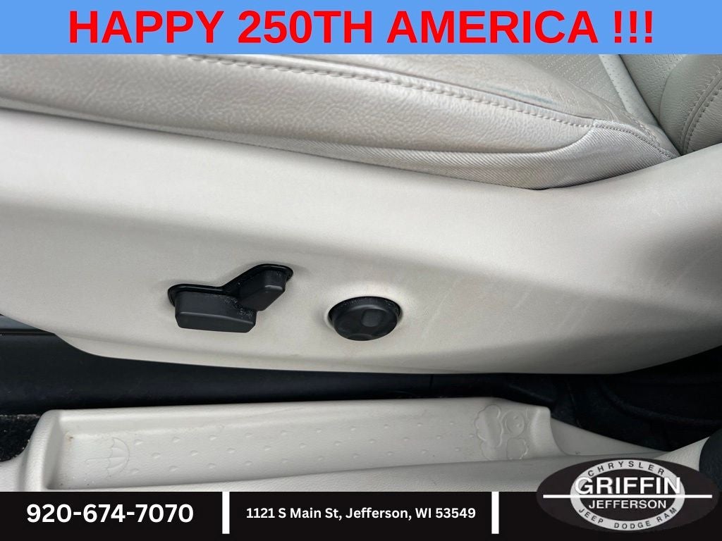 2017 Chrysler Pacifica Touring L Plus 3.6L V6 !!!